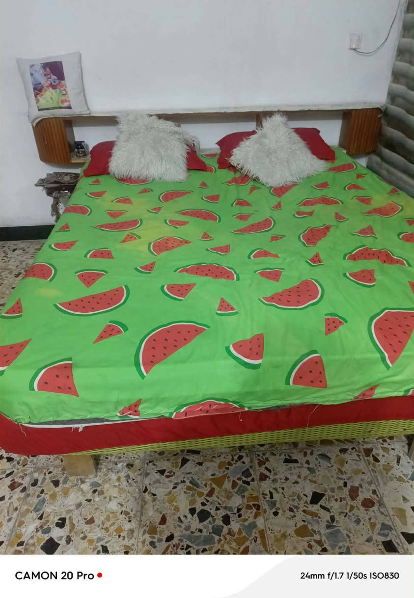 اغراض للبيع نضيفه غرفه خشب صاج ثقيل نضيفه 200 وبيها مجال وكنتور 3 باب صاج خشب صاج نضيف50  ديوان مابيه اي اضرار عشر مقاعد 150البوفيه 50 الطباخ 40 وبيهم مجال


**إذا كنت صاحب هذا الإعلان وتريد حذفه لأي سبب، رجاءا أرسل رسالة إلى الدعم الفني**