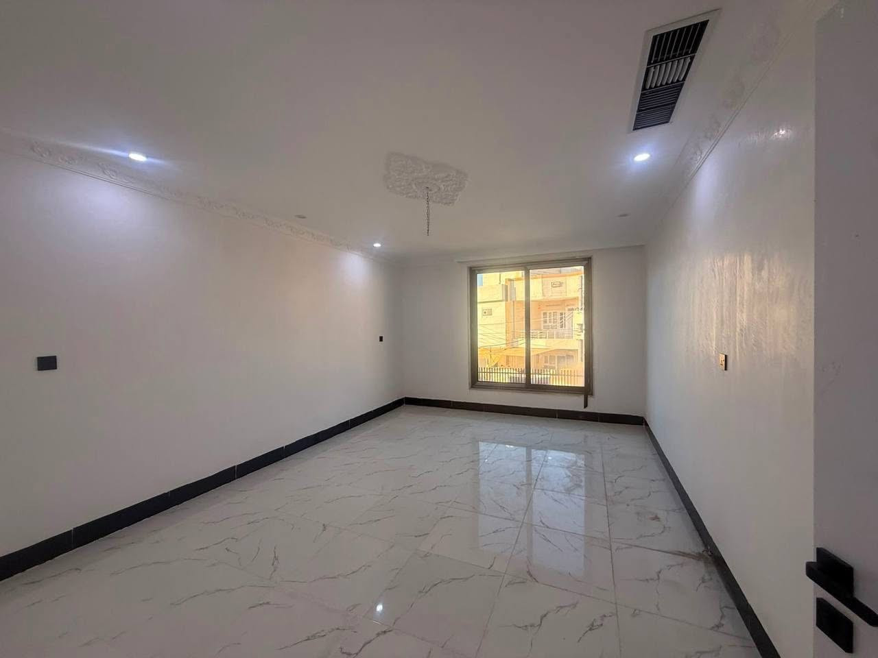 🔸سند طابو يتسجل بإسم اي عراقي
📍أربيل-بيت للبيع 5حساروك قرب شارع120m

➖مساحة 150M طابقين 
يتكون⤵️
➖4غرف نوم 
➖استقبال-صاله-مطبخ-مجموعه صحيات-كراج
***********
***********
***********
**********************
في حال لم يتوافق العقار مع رغبتكم او لم يكن بقدر امكانيتكم زوروا موقعنا على تلكرام للتصفح على اكثر عدد من العقارات المتوفرة•https://t.me/miran_48

10 دفتر 70 ورقة
