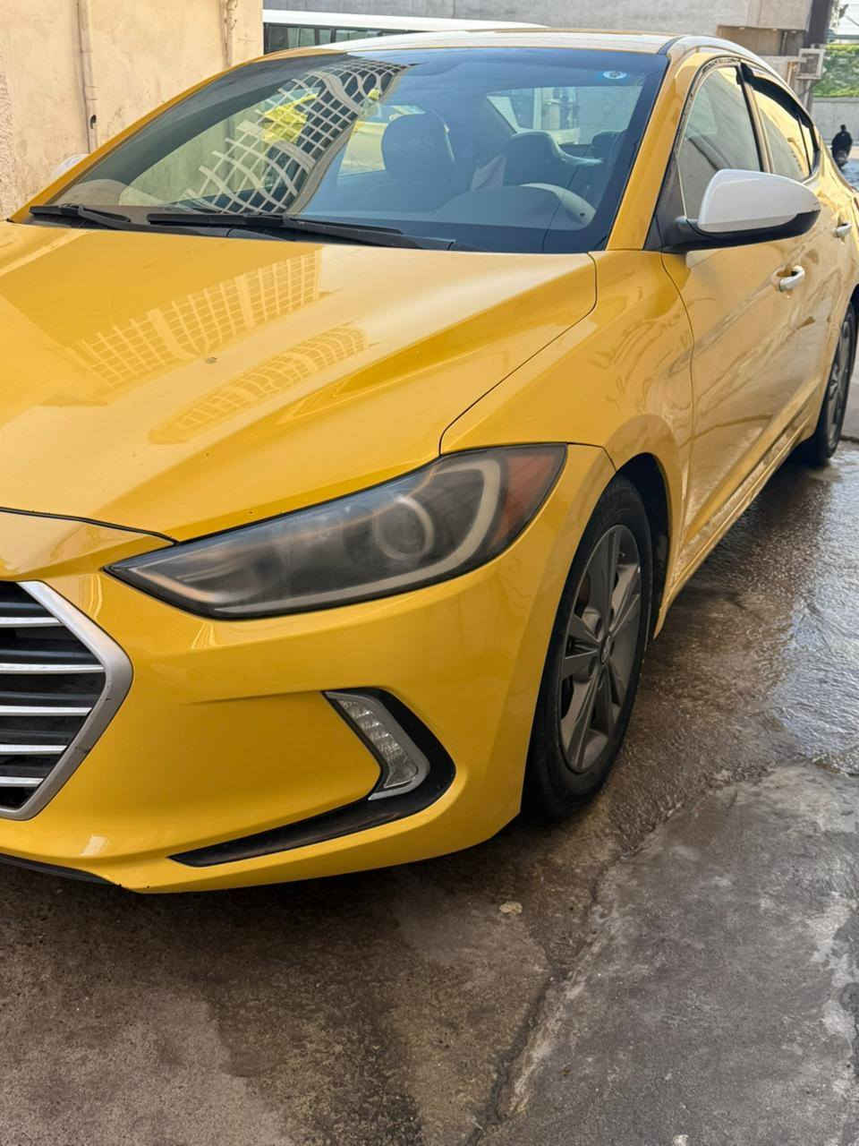 السلام عليكم
النترا ٢٠١٧ فول مواصفات ماعدا السلات امريكي ضررها بوند وجاملغ وشويه بل داخل  جاملغ مبدل وبوند اصلي السياراه بل موصل رقم بغداد  الجديد شرط التحويل السعر ١٢٥ تفاصيل اكثر *********** بي واتس اب
