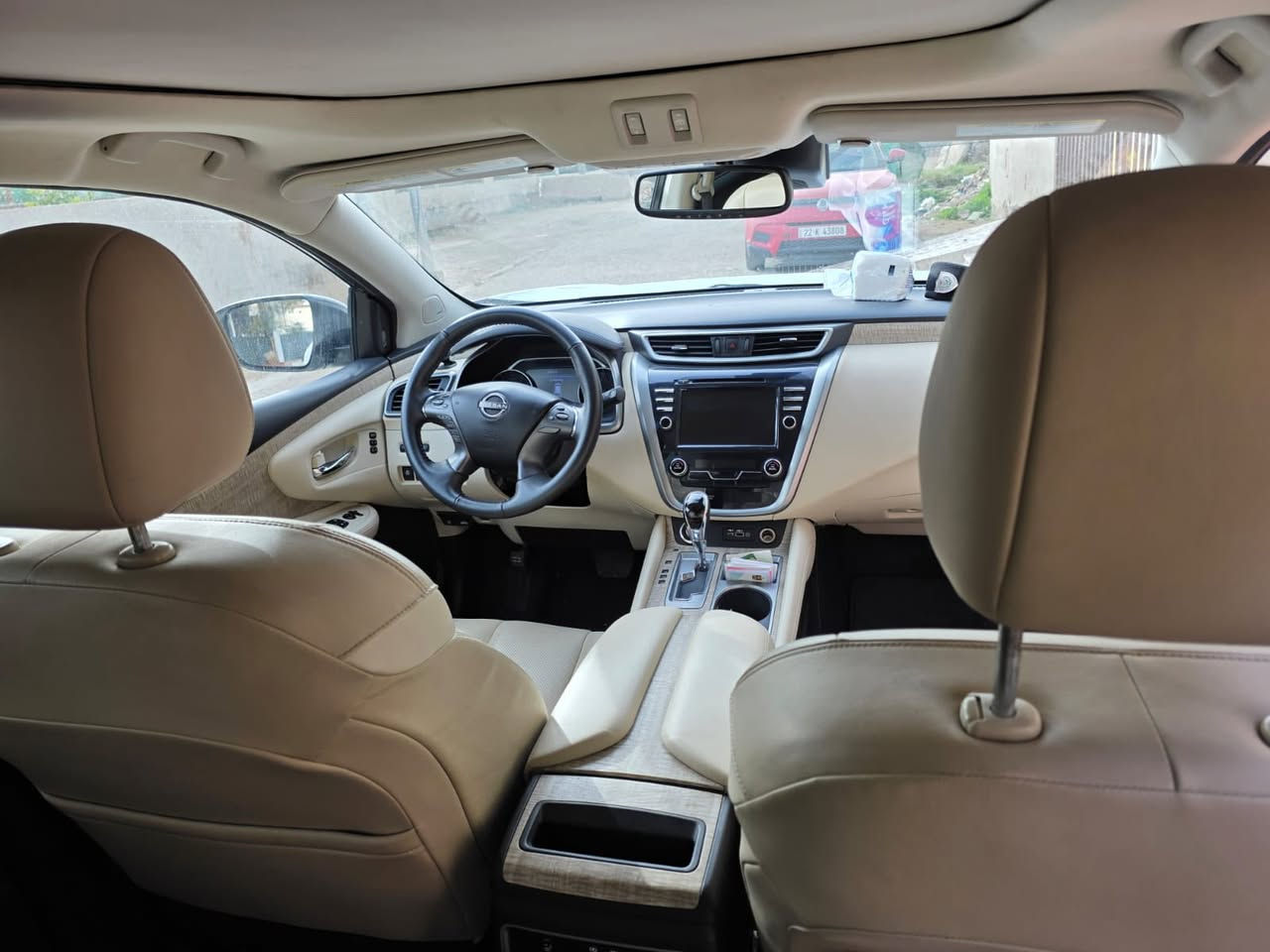 سلام عليكم للبيع نيسان مورونو موديل 2023بيه بابين تبديل وصبغ بدون دواخل بابين طرف سكن رقم ژماركاتي سعره ب 150 وبيه مجال لطيبين اي استفسار اتصل بل رقم *********** مكان سيارا كركوك قضاء داقوق
