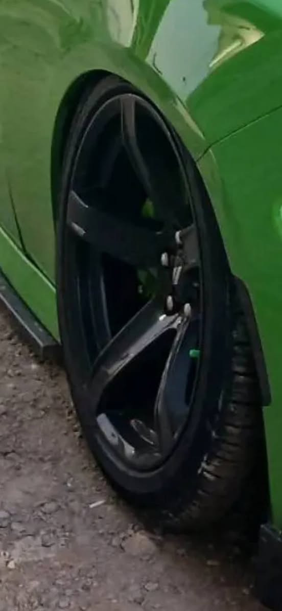 يالله السلام عليكم شباب ويل نجمه حجم ٢٠ توسايز خسفه قويه الويل مكفول لافطر لاعواج ولالحيم الشراي يتصل الويل بدون تايرات اكرر بدون تايرات العنواد بغداد البلديات *********** واني بلخدمه
