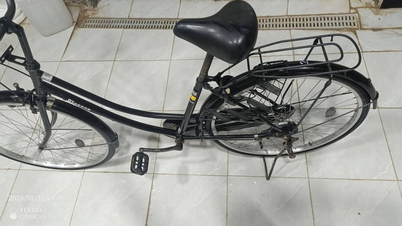 بيسكل ابلادي نضيف 26السعر 120وبي مجال الطيبين المكان الشطره 
***********
