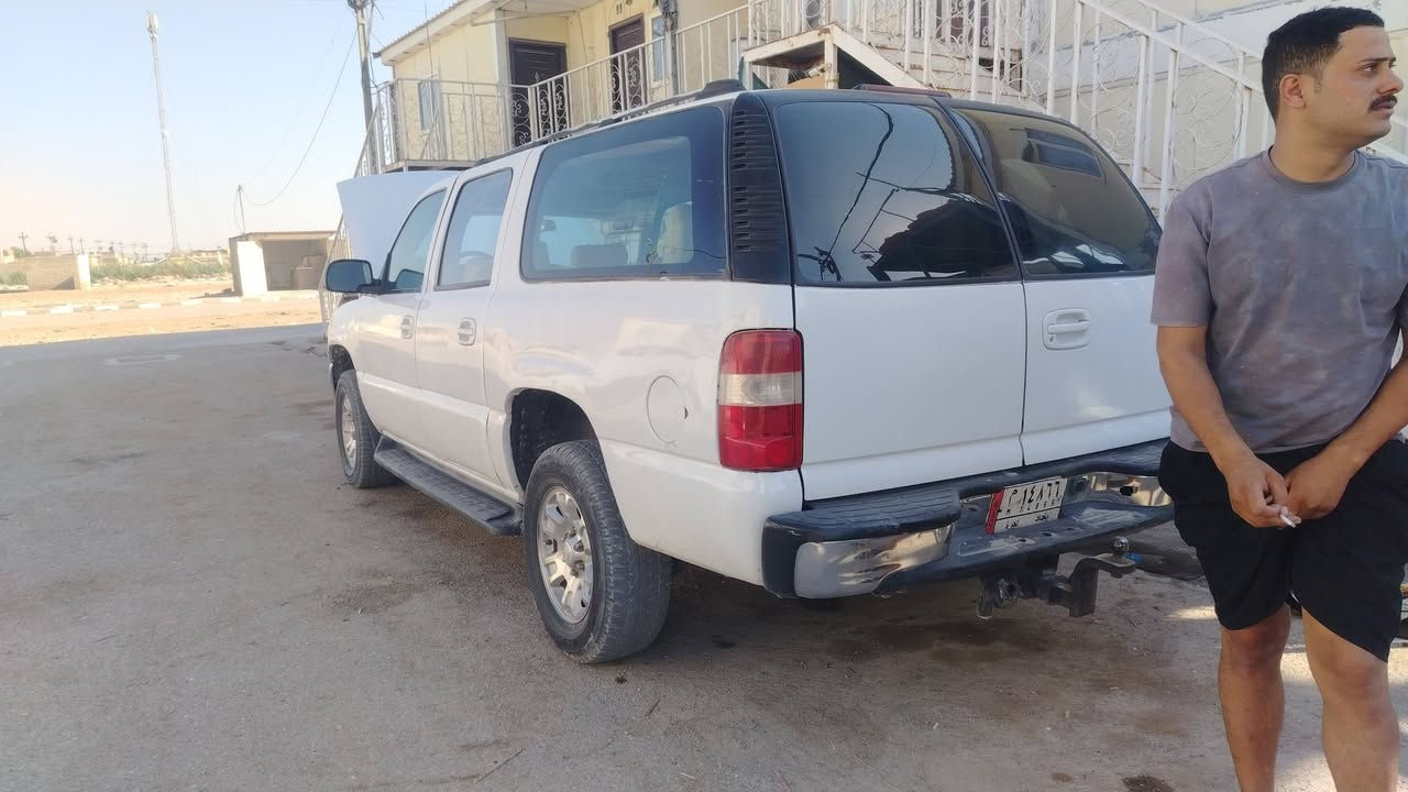 السلام عليكم للبيع جمسي موديل 2000 للبيع مستعجل سياره جاهزه جير مكينه حداديه اكسين تبريد شغال ثلاث قطع مكينه 5300 جير 1000 سته برقي سياره رقم بغداد باسمي مصفره هيئه وغرامات مداور ثاني يوم السعر ب 65 وبيها مجال حق الجيه عنواني كوت والسياره جاهزه ***********
