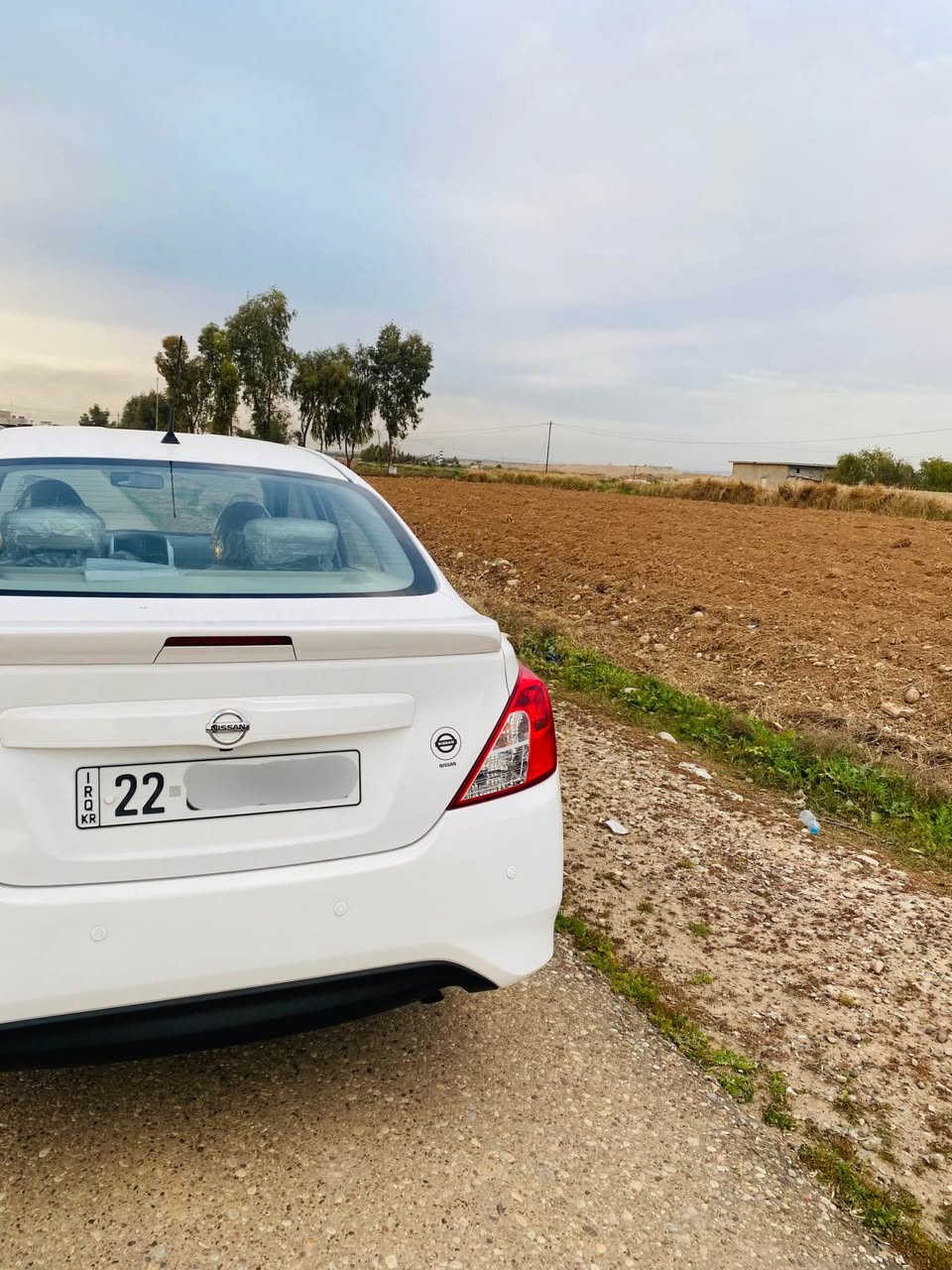 بسم الله الرحمن الرحيم

نيسان صني (هندي)خليجي بليتة زركة 
موديل 2022
ماشية ٣١ الف 
رقم جديد/سنوية جديد
سيارة جديدة كلش نضيفة مال بيت
سيارة كلين تايتل كفالة عامة من صبغ وتعديل والحالوب سيارة نضيفة جداً
كشنات تغليف 
ارضية تغليف 
تبريد ثلج محرك گير كله بشرط
أطارات جديدة صار اسبوع من شاده
سيارة رقم شمالي شرط تحويل
السعر/ 120 بي مجال بسيط
⚜️للتواصل 📞:***********
📍مكان سيارة كركوك كركوك, العراق
