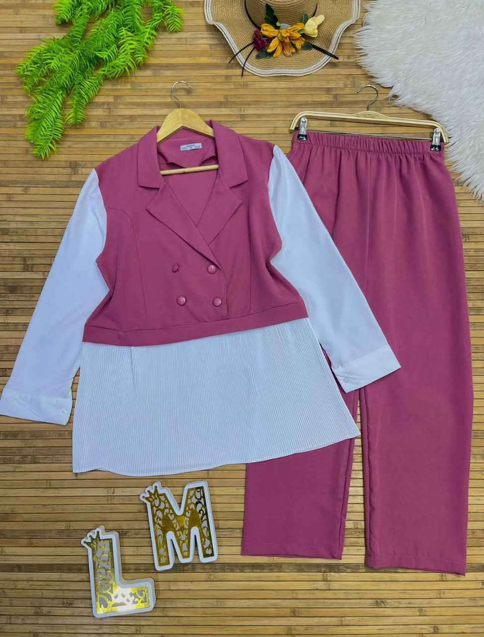 طقم قطعتين

خامة هوريم دابل صيفي

قياسات 42-44-46-48-50 النجف, العراق


**إذا كنت صاحب هذا الإعلان وتريد حذفه لأي سبب، رجاءا أرسل رسالة إلى الدعم الفني**