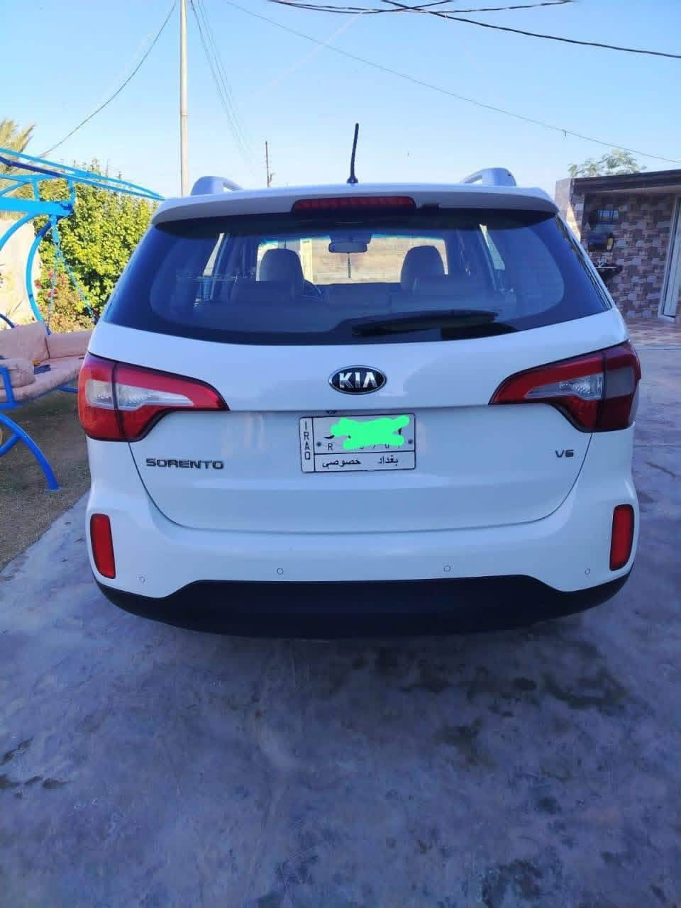 السلام عليكم
للبيع سورنتو موديل 2015 رقم بغداد مكفولة كفالة عامة عدا الضربة البسيطة كما موضح في الصورة مبدلة قطعه وكالة نضافة فول ماشية 198 الف  
للاستفسار ***********
