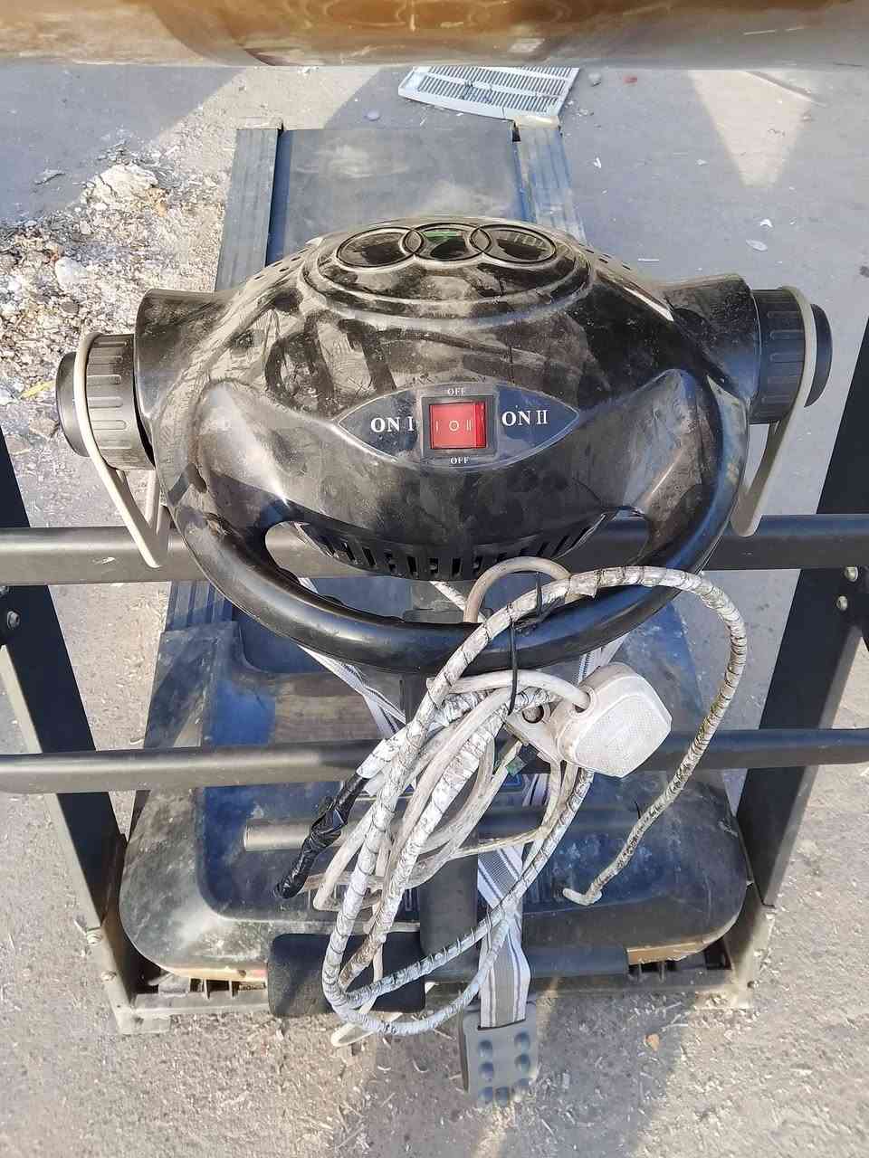 سلام عليكم جهاز لبيع جان متروك بل منزل ما مشغلينه صاله هواي ما نعرف يشتغل لا هسا وسعره جداً مناسب موجود بل الاورفلي ولجهاز نضيف كلش بس متروك اليحب هاذا رقمي ***********
