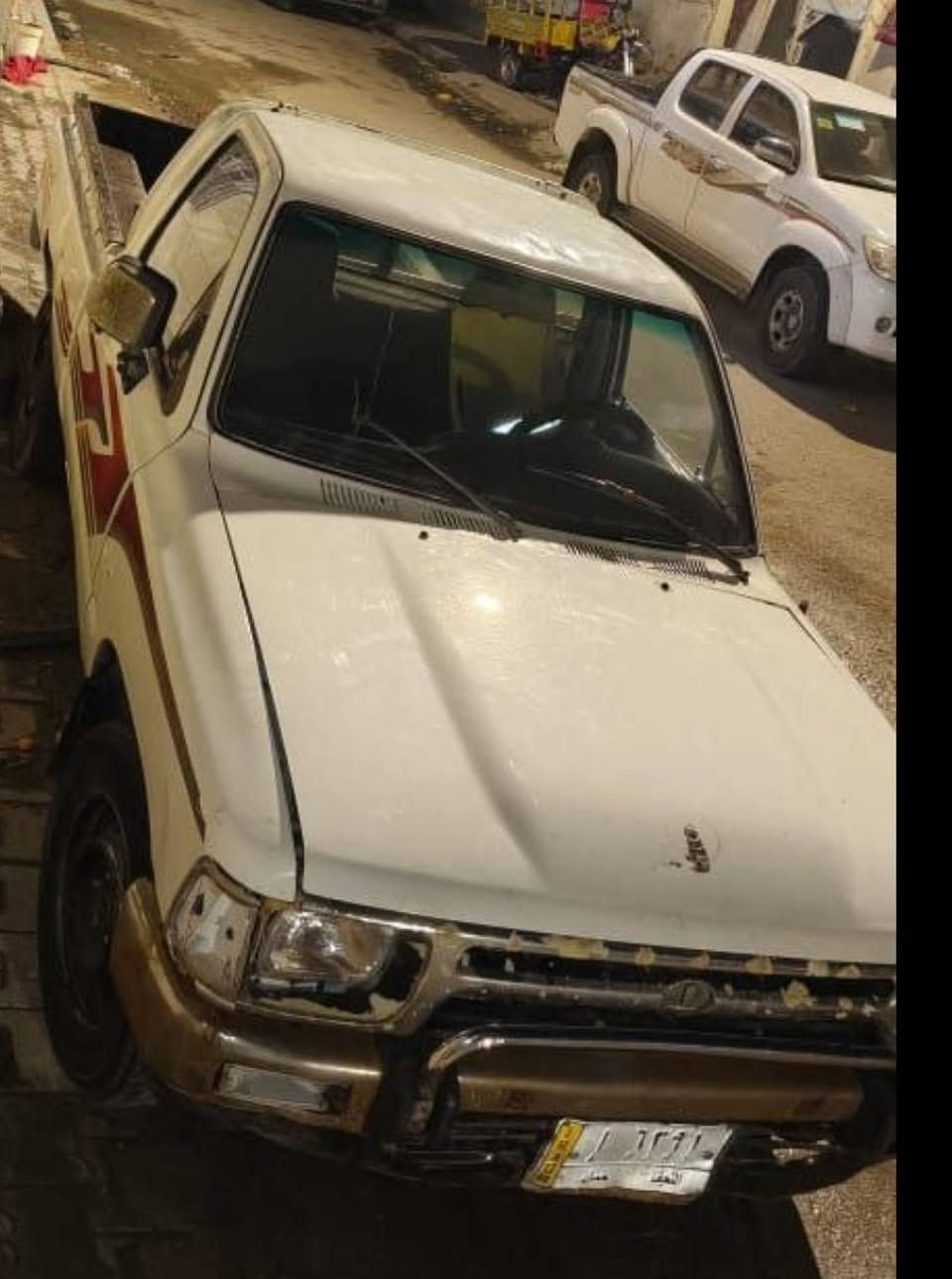 السلام عليكم للبيع 
سيارة بيك أب تيوتا اربع حلقات 
رقم نجف راعيها بالبصره الي بسمة سنوية 
موديل 1997  سياره حلوه ماناقصها شي  
العنوان البصره  الحيانية  
اني مكلف بنشر رقم راعيها تصال او واتساب   ( *********** )  
سعر( 42 ) بيها مجال بسيط البصرة, العراق
