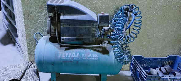 كمبريسر هواء شركة توتال اصلي شغال للبيع للاستفسار ***********
