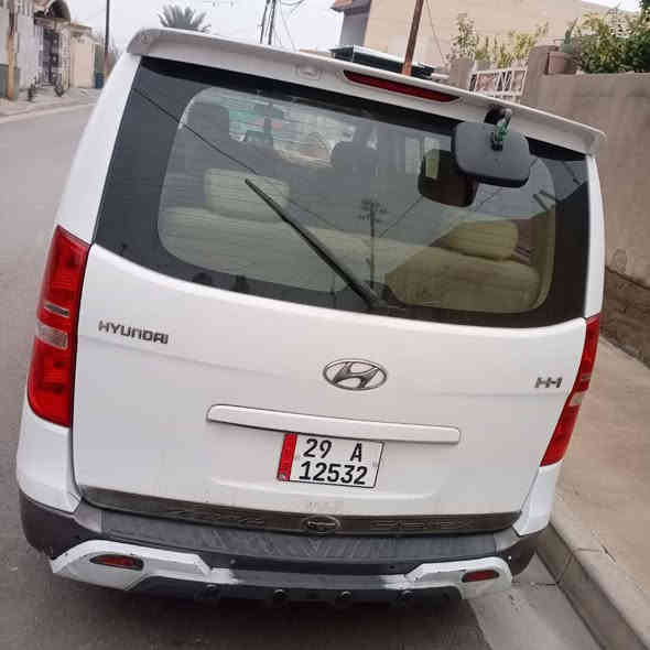 ستاركس للبيع 2015 نظيفه حيل مامشتغله بشارع ولا خط بس للبيت خالينه سابقا مكفوله كفاله عامه وهسه بيه تبديل جاملغ وباب سلايت سياره كير محرك كفاله وحداديه جديده سعر 175وبيه مجال ***********
