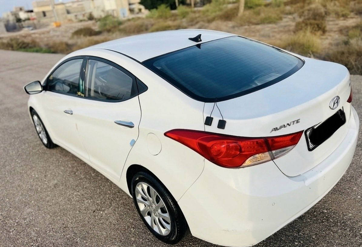 ‼️للبيع ‼️ النترا ادوات مديل 2014دخوول جديد كصه جنطه بانزين 1600جاهزه كير محرك حداده تخم تاير كله جديد على وضع الشركه #متومه ارقام وسنويه انكليزي #السعر 50 وبيها مجال قليل مكانها#البصره ***********
