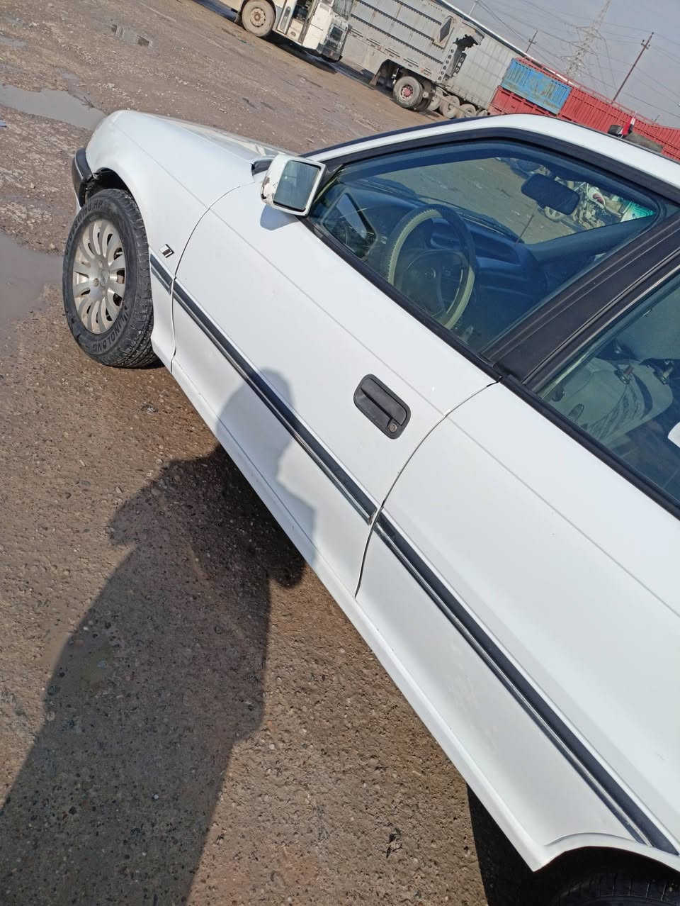 سيارة استرا موديل 1994
محرك كبس نظيفة مثل ما اتشوف الصور 

گير شرط 
محرك قبل ثلاثة أشهر شديت مال گصه 

حفاظاً على سلامة المحرك بدلت قايش تايم كيس وقايش داينمو قبل 10ايام 

صبغ بس الدعاميات والدوسات للجمالية فقط 

دوائر مالعوب بيهن 
سيارة مال بيت صار حوالي 16سنه عندي من الدائرة على البيت 
كشنات نظيفه مثل ما واضح بالصور  
سنويه مجدده لغاية 2029.

***********

***********
ملاحظه...السيارة بأسمي صاحب المنشور...
