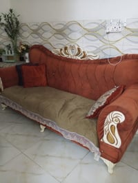 تخم • بكميره • صوفا