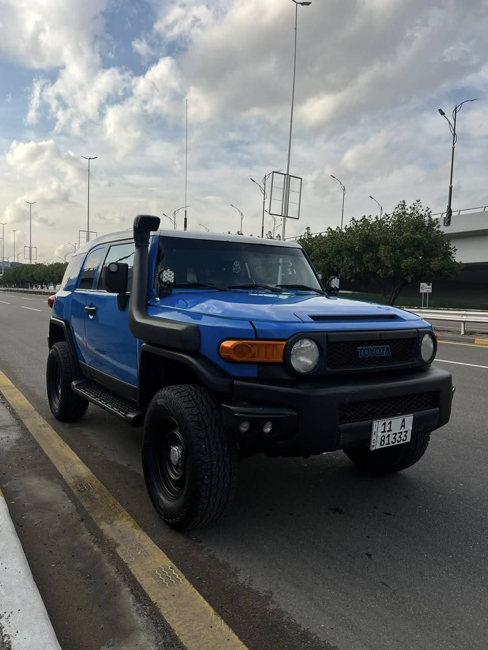 السلام عليكم بيع فقط بدون مراوس يعني ما اراوس بس ابيع 

تيوتا اف جي موديل 2007 السياره مصبوغه عام ومعمره تعمير حلو 

شاصي مكفول 

السياره مرفعه ترفيعه حلوه ومرتبه وجاهزه مابيهه نقص برغي 

مكان السياره بغداد 

السسعر 110 قفل 

***********
