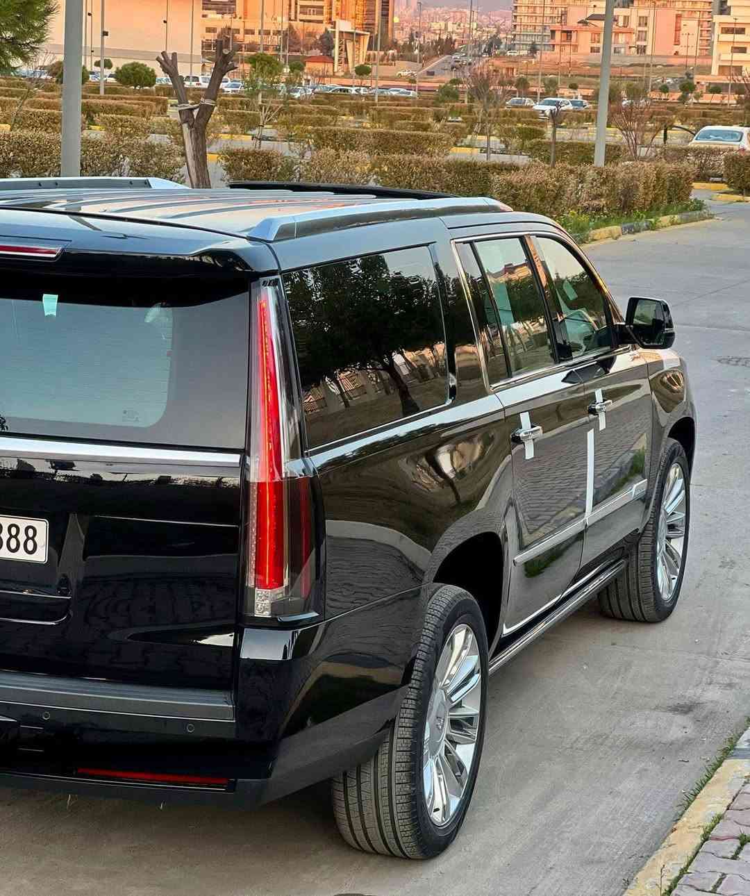 سلام عليكم كاديلاك سكاليد مديل 19خليجي شاصي طويل ماشيه 47الف رقم سليمانيه بسمي السعر 410 اوبيهه مجال للستفسار ***********
