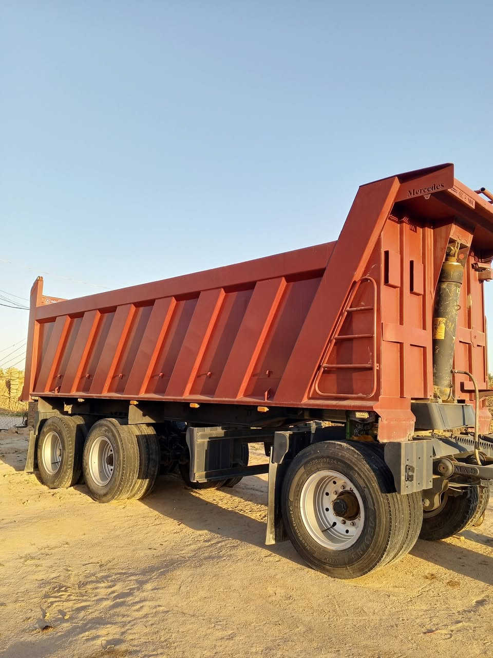 سلام عليكم للبيع مقطوره تفصال 2021 الفلوجه شاصي 16دناكير16 مكفوله كفاله عامه ***********
***********
