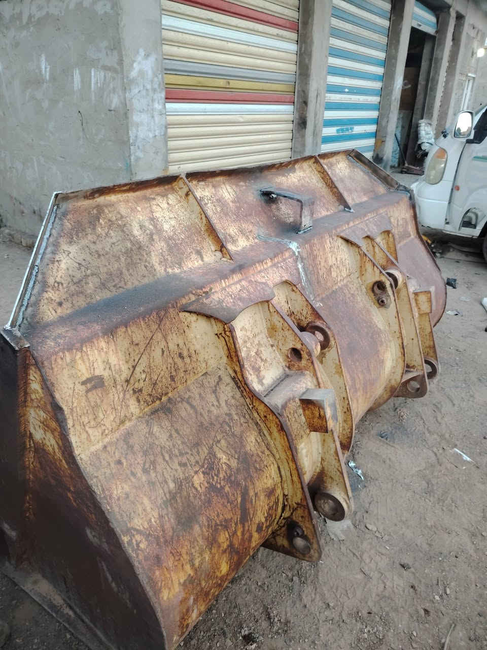 كيله مال بي 82سجينه وبطانه جدد/***********
