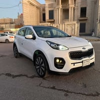 كيا سبورتج موديل ١٧ فول مواصفات ١/١  ماشية ٧٠ الف حقيقي على ايد وحدة م...