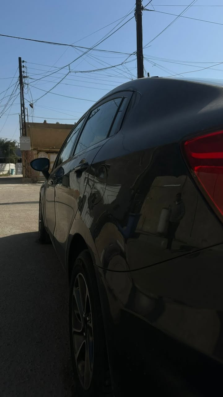 السلام عليكم
كيا ريو ١٦ أربيل محرك  1600سيارة كير محرك  تدفئه تبريد خير من الله وارد خليجي السعر ٩٠وبيها مجال بسيط حك الجيه  

تحويل مباشر بسمي 
***********
وكلشي بلسوك 
اكو
