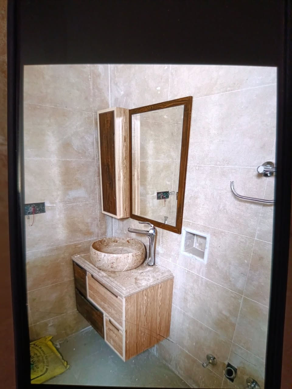 سلام عليكم ورحمة الله وبركاته 
تأسيسات صحية عامة ***********
