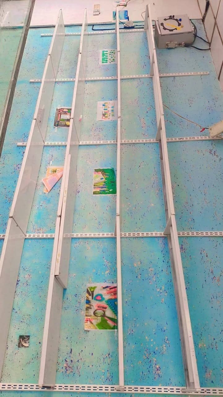 رفوف مستخدمة عدد 6 للبيع 
قرب مدرسه الزوراء
للاستفسار ***********
