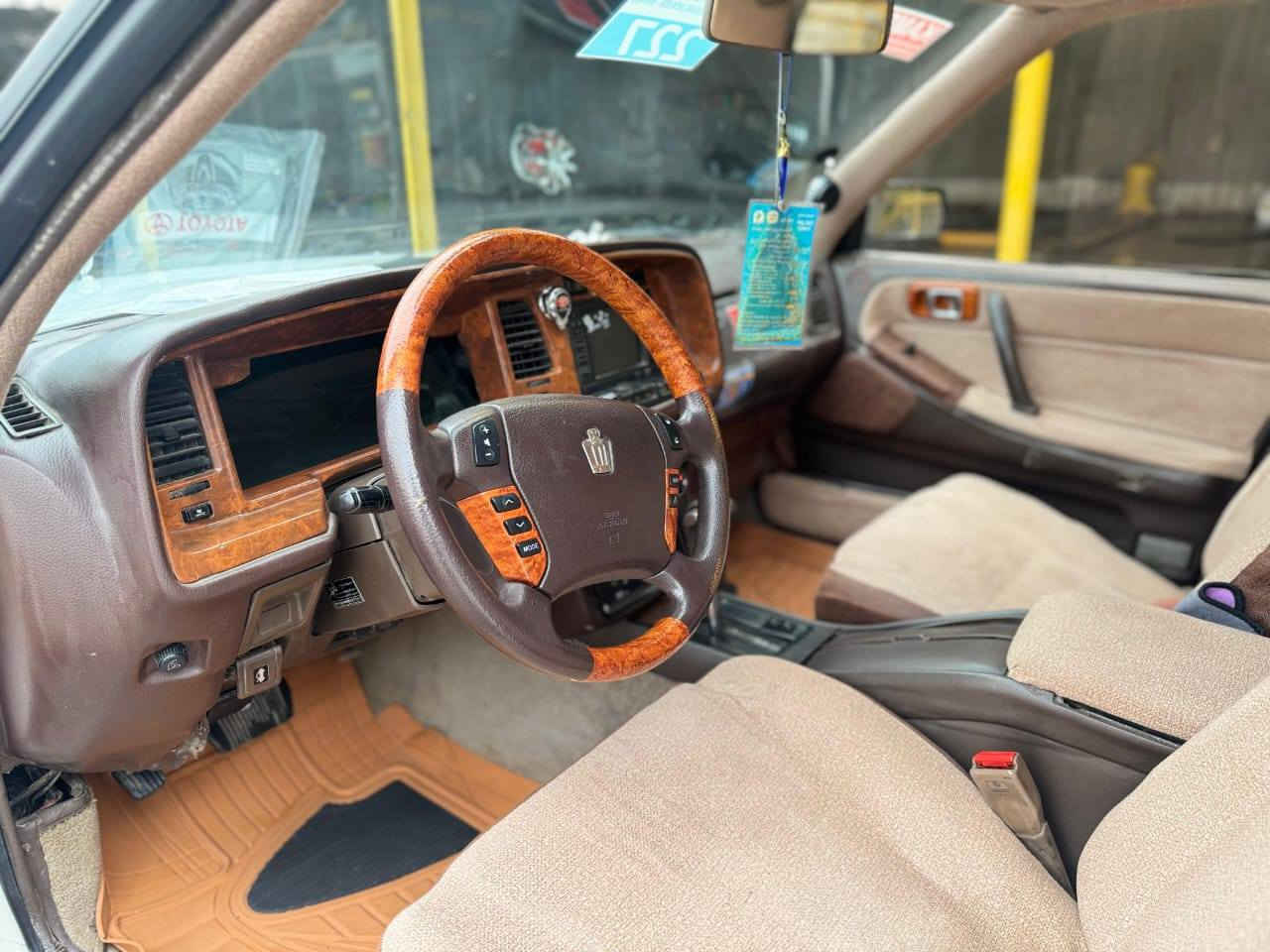 السلام عليكم هارتوب موديل 92رقم نجف نكليزي بسمي سنويه لـ30مكفوله من الكص والضربه القويه فقط بيها طخه بالچاملخ الخلفي من عده الطخه كفاله عامه مكينه وكير ڤيڤيتي فيشه وبطل سياره معنى الكلمه تبريدها ثلج تخم تاير جديد حداديه كارتون العنوان نجف كوفه  مامتواجد على الفيس السعر 63وبيها مجال قليل حك الجيه ***********
