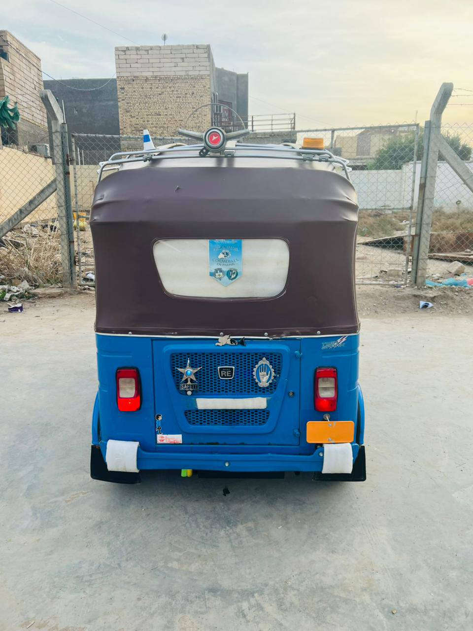 السلام عليكم
باجاج 2022 رقم ذي قار 
كفاله عامه عدا ضربه بالغود راجعه معجون شغل مرتب 
مكينه كفاله وين ما تريد تفحص كفاله عده الضربه بالغد
دراجه بسمي توني مدخلها هزه لوحاتها بريد يومين ويطلعن ثاني يوم مداور
السعر 8200
مكاني غراف. اتصل وبيك خير وتدلل
***********
