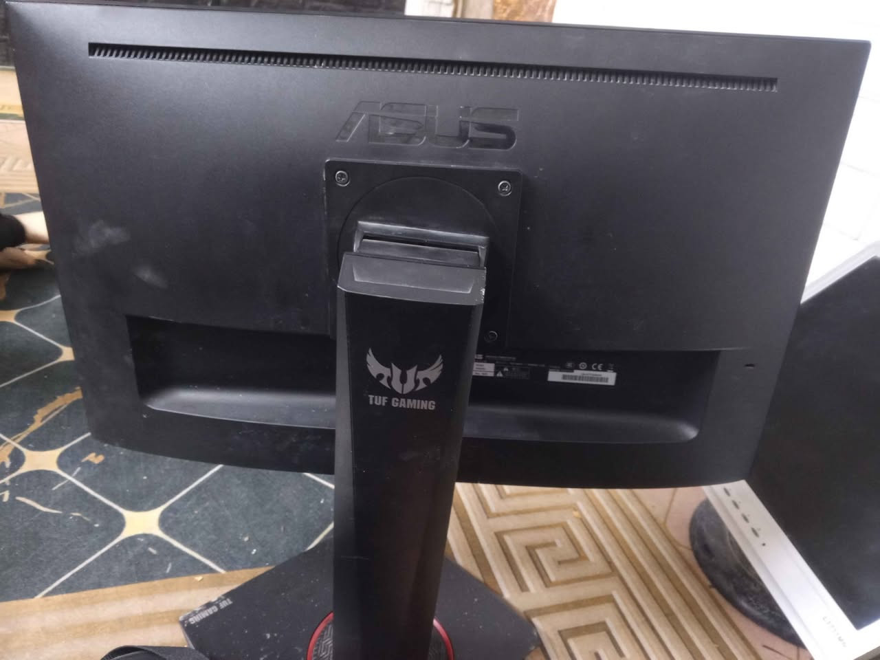 شاشة كيمنك للبيع حجم 24  بس شاشة مكسورة ابيعها الي عندة نفسها او يريديها يتصل *********** واتس اب بغداد, العراق
