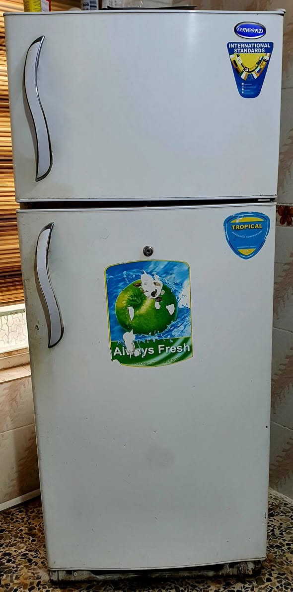 سلام عليكم .. 💐
سبلت ماركة TCL طن وربع جديد مستخدم شهرين 

ثلاجة كونكورد الاصلية الباب الاول انجماد فريزها اي خلل مابيها 

براد نوع ميديا جديد لكن بيه خلل واكف حاليا

***********
