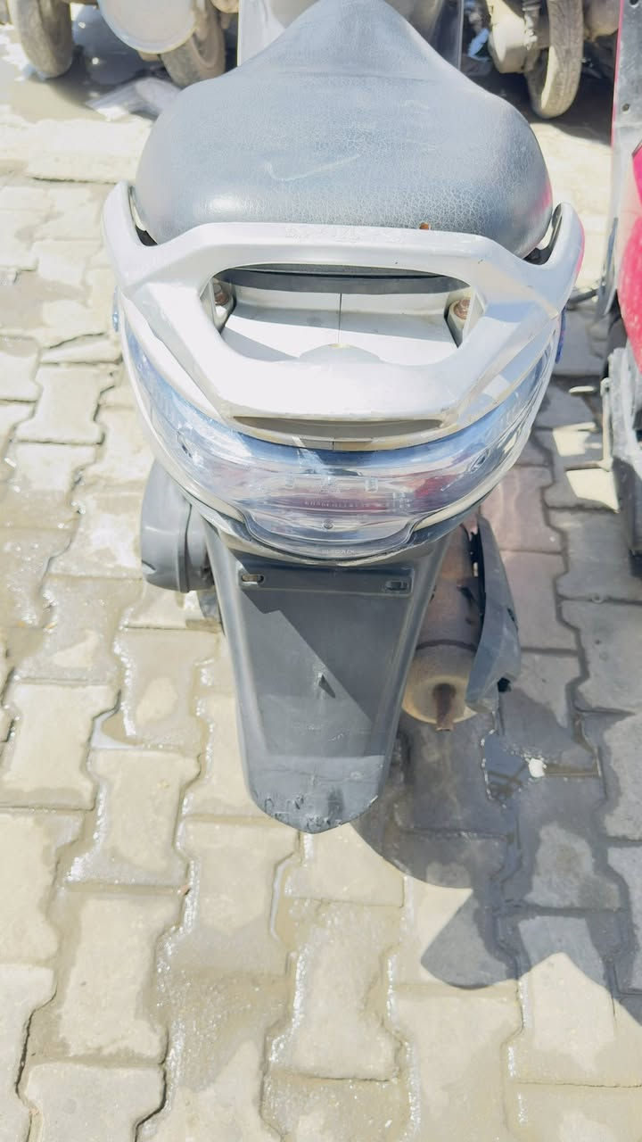 كامكو جي فور دراجه جديده كفاله من فتح ملاح بلادي العنوان نجف حي العسكري قرب مطعم ابو عقيل مجمع ياماها اتصال ***********
