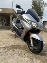 فورزه08كرستال 7كير دراجه رمبه منزلها بيدي لون سلفر دهن كله موتل  motul...