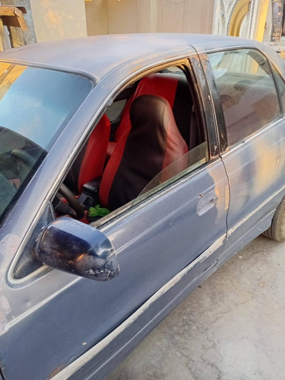 السلام عليكم
النترا ٩٣للبيع سياره كير أوتو كير محرك مكفولات فرممات بلاديه سياره بلاديه بدون صبغ  العنوان ديالى هبهب السعر ٢٤ وبيها مجال تواصل خاص مقفول الاتصال ع رقم ***********

