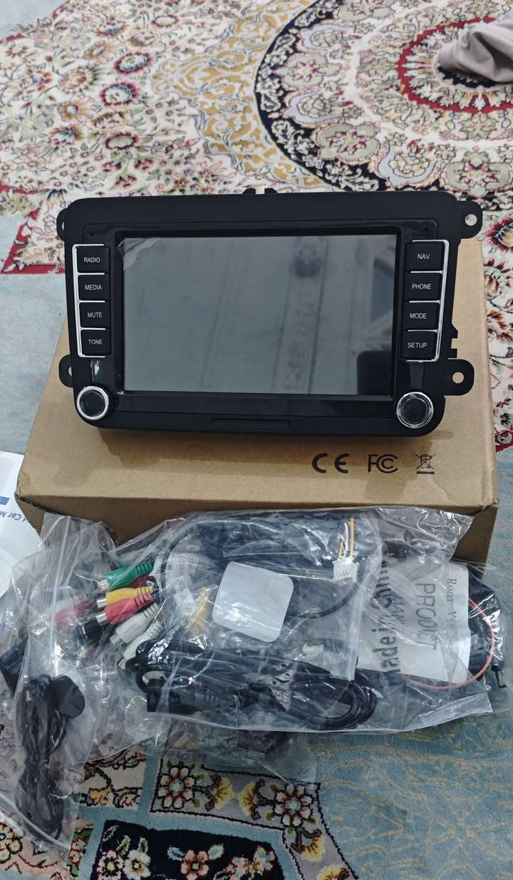 شاشة اندرويد تاب اصدار ١٣ الذاكرة ٣٢ كيكا
اندرويد اوتو وكار بلي كاملة الملحقات مع كاميرا خلفية  ترهم لسيارات الفولكس واكن اللي ميجي بيها شاشات اندرويد موضحه بالڤيديو ..


**إذا كنت صاحب هذا الإعلان وتريد حذفه لأي سبب، رجاءا أرسل رسالة إلى الدعم الفني**