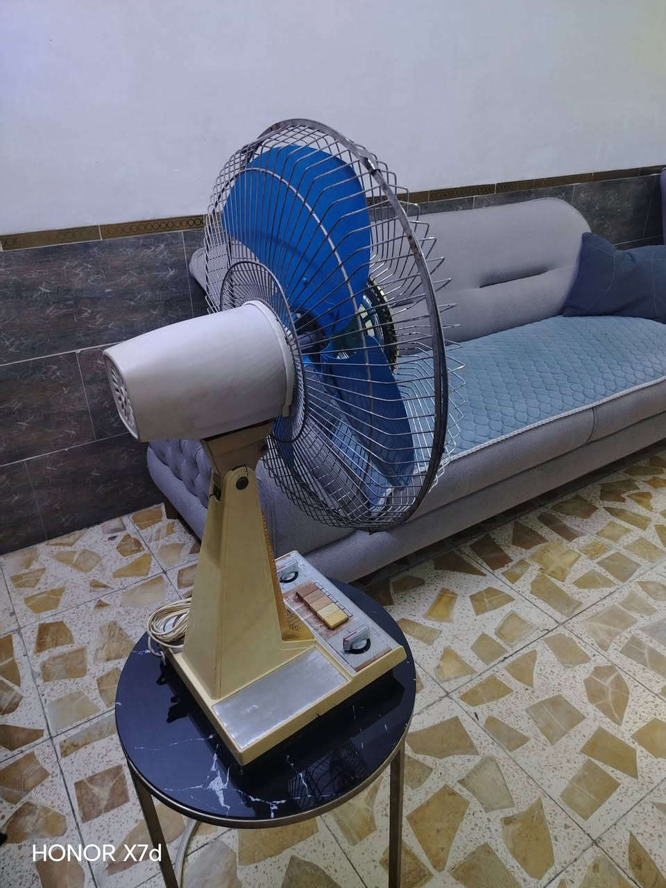 السلام عليكم
بانكة منضدي سانيو نظافة عالية جدا للاستفسار على الخاص رجاءا مكاني بغداد الشعب


**إذا كنت صاحب هذا الإعلان وتريد حذفه لأي سبب، رجاءا أرسل رسالة إلى الدعم الفني**
