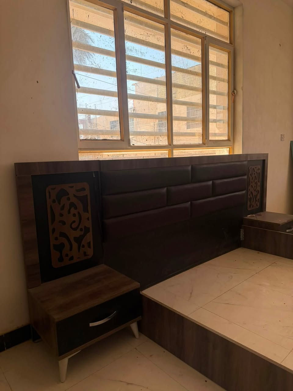 السلام عليكم غرفه للبيع ٥ قطع مثل ماموجوده ب صوره 
بيها نقص فقط صوميه 
السعر ٤٠٠


**إذا كنت صاحب هذا الإعلان وتريد حذفه لأي سبب، رجاءا أرسل رسالة إلى الدعم الفني**
