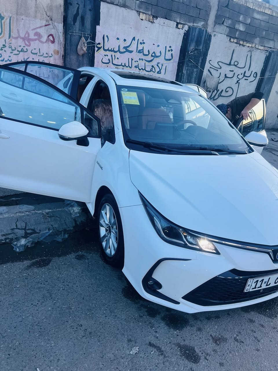 كورلا موديل ٢٠٢٤شكل الخليجي
كفاله عامه من الصبغ 
فقط رصعه بل التكمه موضحه في الصوره 
ماشيه ٤٣ كيلو
سياره جديده ومحافض عليهه 
داخل مشمشي
السعر ١٤٠ قفل 
***********
مكان بغداد
