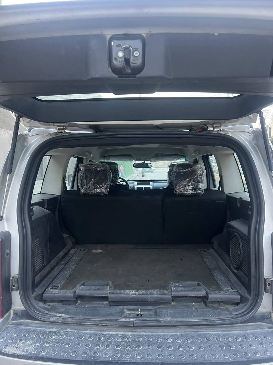 السلام عليكم  دوج نترو موديل ٢٠٠٨  رقم جديد السياره باسمي بغداد سياره جديده فقط خيط تبخير في المكينه السعر ٨٠ رقم الهاتف ***********
