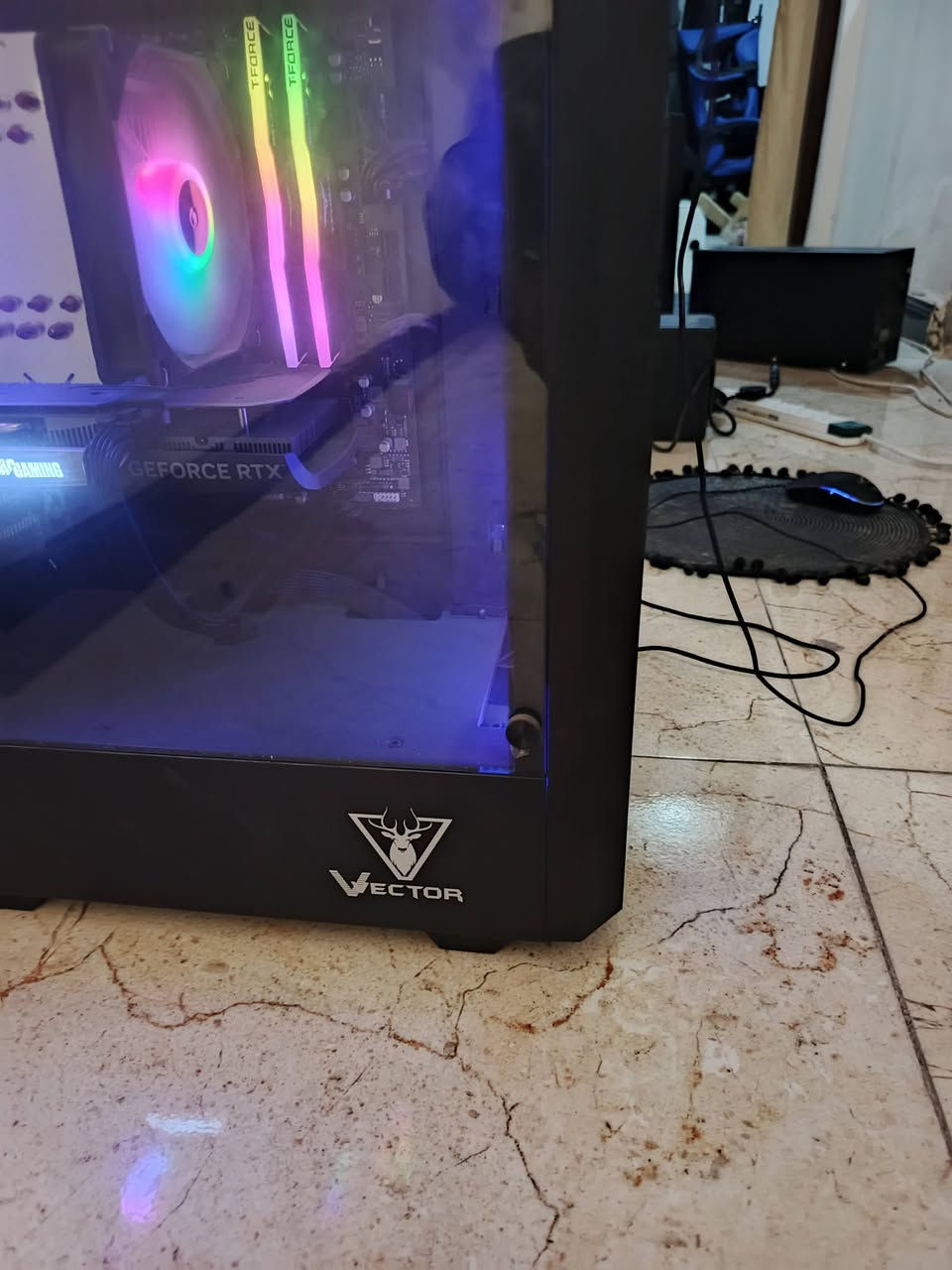 تحية طيبة – كيس ألعاب بحالة ممتازة 🔥
💻 مواصفات الكيس:
• Intel Core i5-12400F
•Seasonic S600 RGB
•GIGABYTE B760M DS3H DDR4
•ASUS GeForce RTX 4060 8GB
•T-Force Delta RGB 16GB (2×8) 3600MHz
• SSD Kingston 256GB
•DeepCool PF600W
• الكيس: VECTOR Gaming Case
━━━━━━━━━━━━━━━
السعر 975 الف بيها مجال بسيط تواصل ع واتساب ***********
