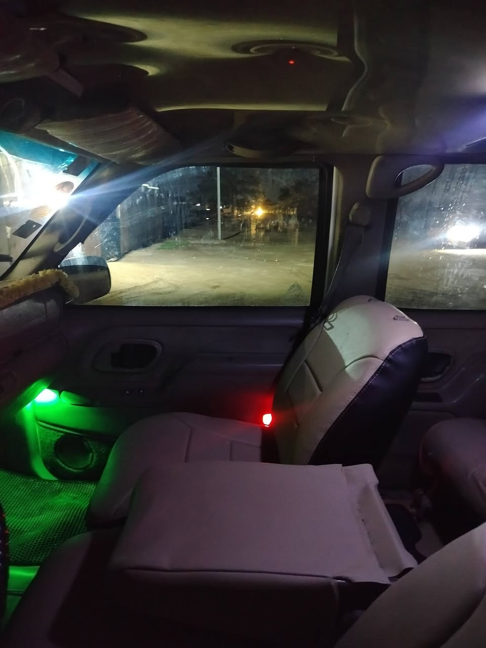 سلام عليكم جمسي 99 للبيع مكينه 350كير الف تخم تاير حداديه كهربائيات شغاله داخلها جلد مدوشم
سياره توني مداورها بسمي  عنوانها ذيقار قضاء النصر سعرها 50وبيها مجال ‏‪0780 637 8667‬‏
