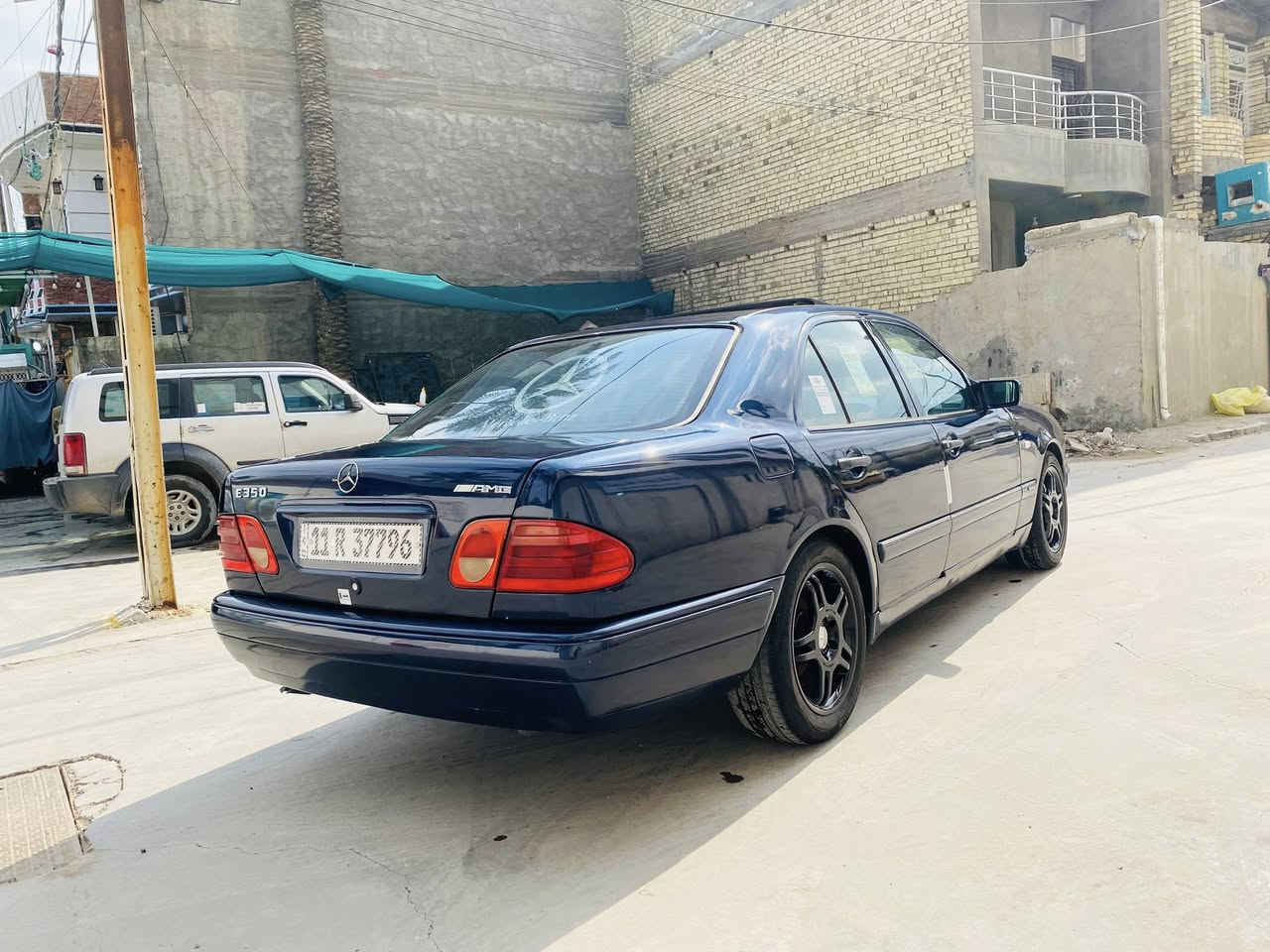 السلام وعليكم
ام عيون مديل ٩٦كفاله من الضربه صبغ جماليه  مكينه ٣٠٠ كير تبريد صدر تخم تاير  خير من الله 
غرفه جديده سلايت   السياره معمره تعمير مرتب حاهزه مابيه اي نقص وبسمنه تحويل ثاني يوم  السعر ٧٠ وبيه مجال قليل مكاني بغداد الستفسار ***********
