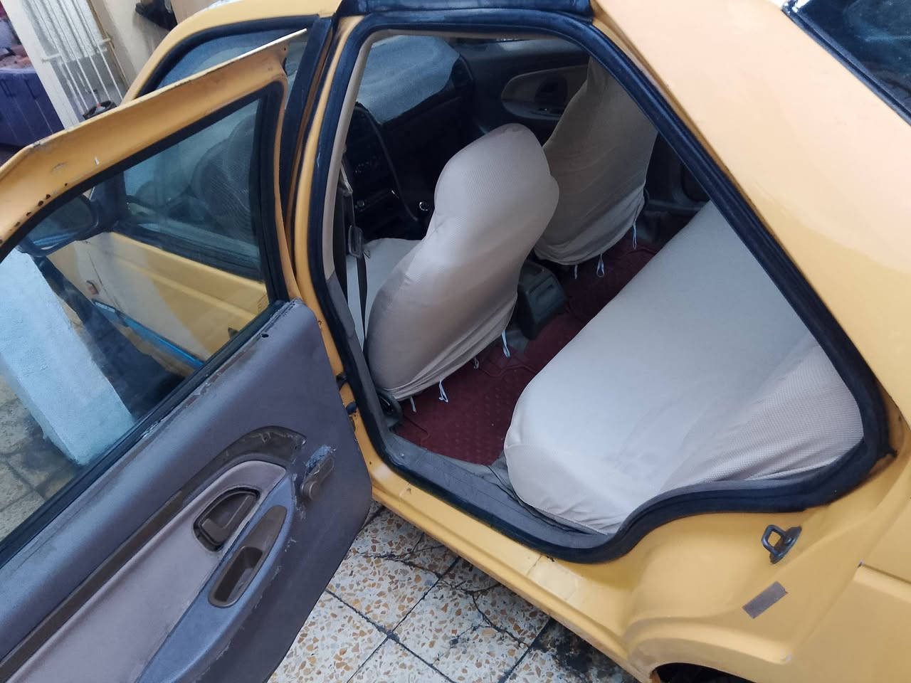 بيجو أكد 405
مديل 2015 باسمي سيارة 
سنوية 2031
هزة جديدة 2027
مكينة كير صدر كهربائيات تبريد سنتر لك مدوشمة كشنات أرضية تخم بطاين ابواب جدد تخم تاير 
سيارة جاهزة وباسمي 
مكاني بغداد بياع شرطة رابعة 
***********
سعر 43 
عقد مروري شرط وتحويل
