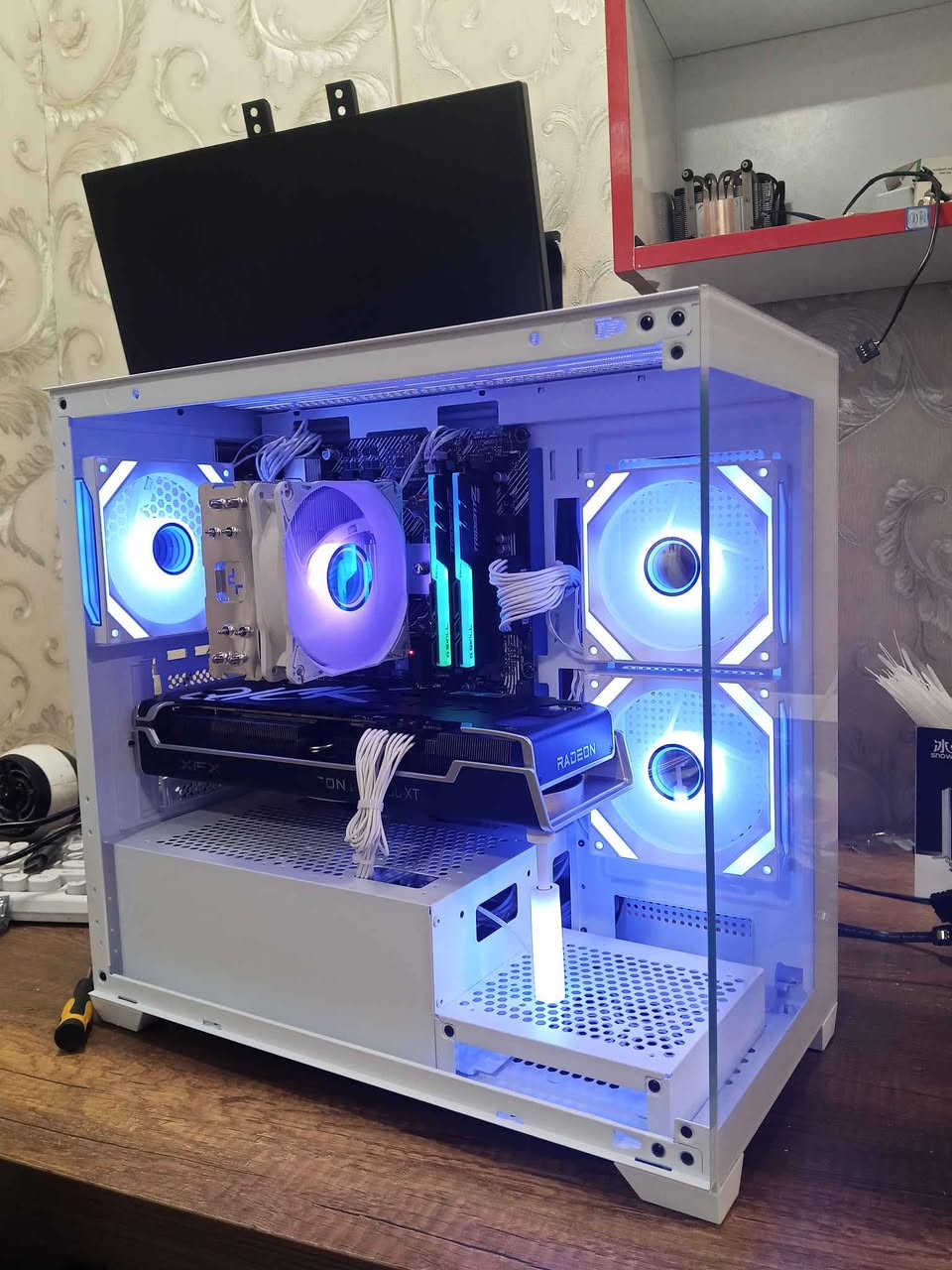 CPU: Ryzen 5 5500
​Cooler: Deepcool AG400 (Note: The label has a minor typo reading "DEPCOOL")
​Motherboard: Asus Prime B450M-A II
​RAM: 16GB (2x8GB) 3200MHz G.Skill
​Storage: 512GB NVMe
​GPU: RX 6750XT 12GB XFX
​Power Supply: 650W 80 Plus Aigo
​Case: Aigo G218M

 سعری: 780$
شوێن هەولێر... أربيل, العراق


**إذا كنت صاحب هذا الإعلان وتريد حذفه لأي سبب، رجاءا أرسل رسالة إلى الدعم الفني**