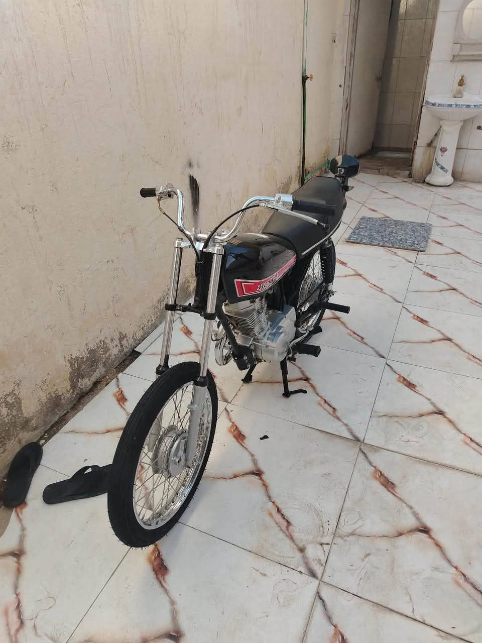 دراجة قبل فتره معمره نضيفه مفتوحه بس ولفات ول باقي كفاله مكان ناصريه حي اور شراي يدش خاص او يتصل عليه ***********وداجه كلك كلك كلك
