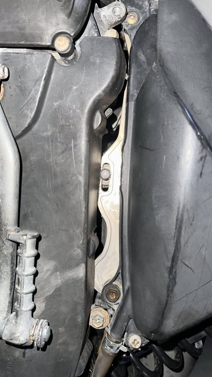 عدله مزوده خارج مكفوله كل التزويد كدامكم بيه براغي 
مكاني بغداد تقاطع الدرويش 

0771 185 5202
اتصال
