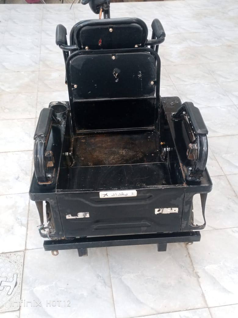 سلام عليكم ستوتة شحن للبيع شحانة وبطاريات جدد كاملة ما عدة بكلايت ب 400 وبيهة مجال الرقم ***********
