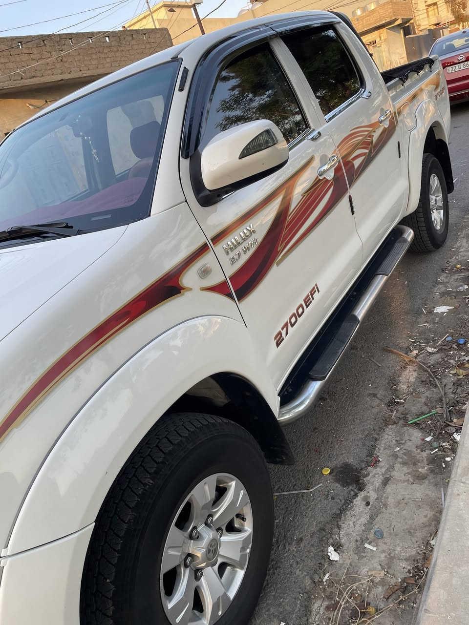 سيارة تويوتا هايلوكس دبل اكسل نظيفة  ، بدون صبغ بدون حادث كير و محرك ١٠٠%١٠٠ ضمان عام ، رقم و سنوية و هزة جديدة رقم دهوك مميز ، وارد سعودي نخب اول شاصي عالي. 
السعر ٢١٠ ورقة 
تلفون ( واتس اب ) 
***********
