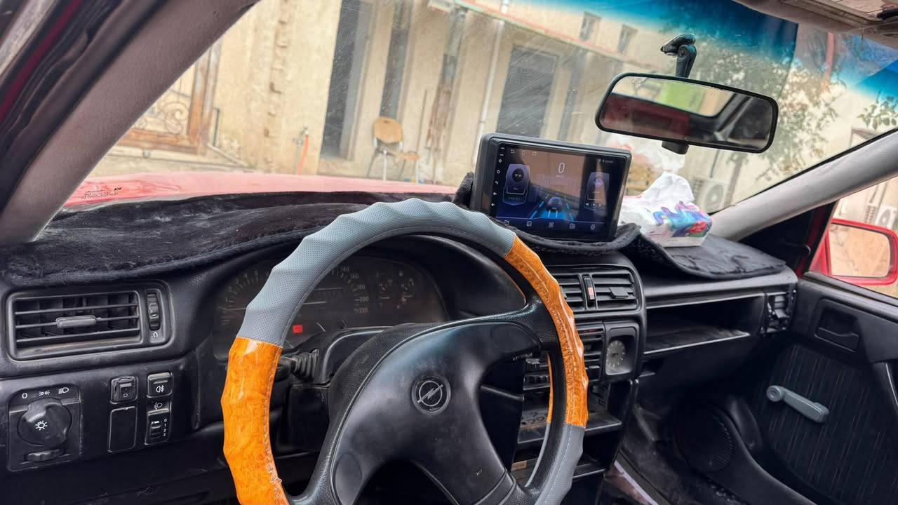 من رخصت الادمن للبيع مكينه جديده 20كير جديد كهربائيات كلهه شغاله السعر 27وبيهه مجال وكاله عامه بسمي كبل تحويل مكاني بغداد ***********
