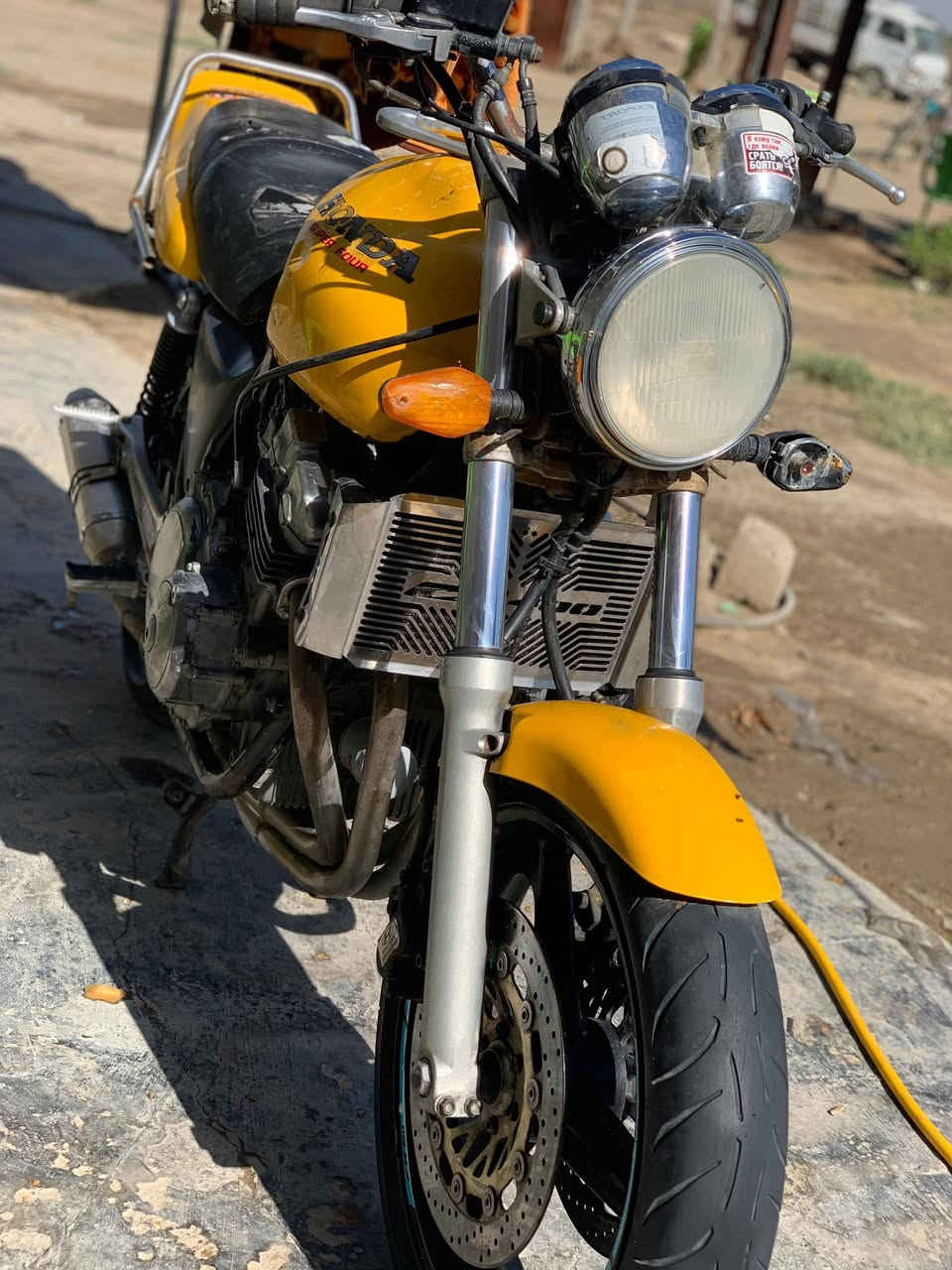 للبيع سيبي فور جيل اول دراجه كله شغاله نكره بكل وقت مال جناي اوراق دراجه سعره مليون 500بيه مجال حك جيه مكاني بابل سده الهنديه رقم ***********
