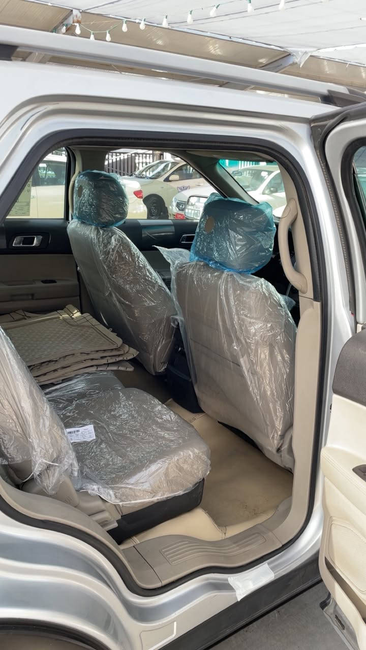 وين الي يدور عائلي ونضيف وصلتو
بسم الله الرحمن الرحيم 🤩♥️
بيع او مراوس حسب الرغبه 
السلام عليكم اخواني فورد  اكبسلورر شركة نيڤا  7 راكب سيارة اخت الزيرو مكفوله كفاله عامه من الدعاميه للدعاميه شرط ع السونار وافحص وين مايعجبك.' اللون سلفر

سياره نصبة وتراي ونعومه وحدادية وكهربائيات ودواخل زيرو  لزگات الشركة  ع البلاد تجي وتشوف بعينك مال بيت ومحافظين عليها ."
مكينه وكير ستة سلندر[ 3500] برغي مامفتوح بيهن شرط الفحص والسونار 
ماشية:70الف km 
تخم تايرات كلهن جدد وأصليات على المعاينه
باتري جديد سيارة جاهزة على اخر حباية 
رقم سليمانية مميز جديد لل2028 
تدفئه وتبريد مركزي 3قطع ♨️❄️
تحكم تبريد خلفي
تحكم ستيرن 
مثبت سرعه
مدخلAUX
مدخل USB
لافتات ترحيب 
منضومة زنون اصلي شديتها 300$
كاحساسات امامية وخلفية
كشن قلاب
مقاعد شامو 
يدات نيكل
 + ١٢سماعة 
سياره كارتون مال جناي الله يشهد الف ماذب عليها

أعزائي: السعر١٦٠ وبيها مجال للطيبين
العنوان: البصرة📍
للأستفسار☎️📞 *********** متواجد واتساب واتصال
