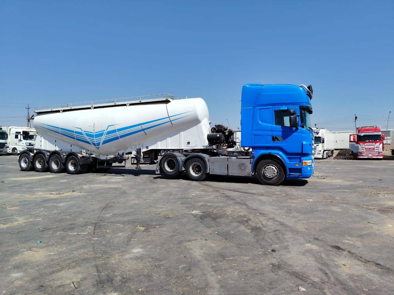 السلام عليكم
سكانيا للبيع موديل 2007
فول مواصفات داخل ديسكو ،باج بطن بلادي 
مكينه 500 ، الراس تخم تاير
سايلو خليل جان موديل 22 حمل 55 طن

الاتصال***********
